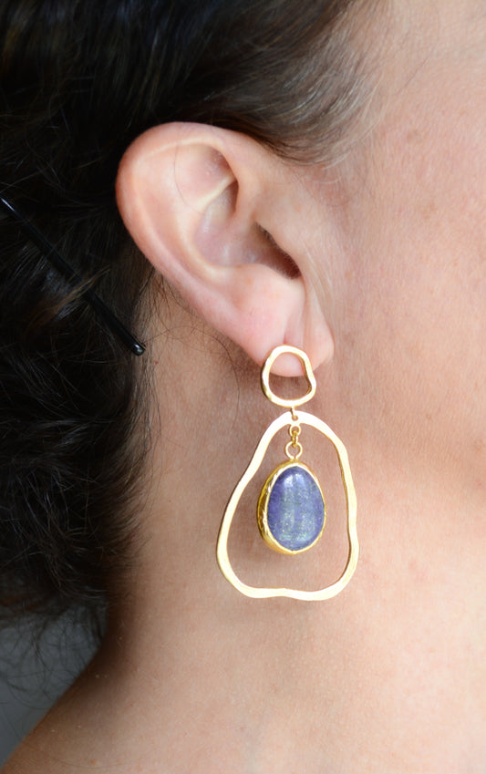Organic shape dangle earring with Lapis