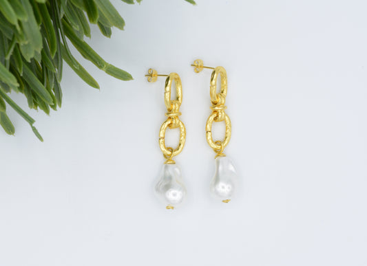 Double Loop Pearl Earring