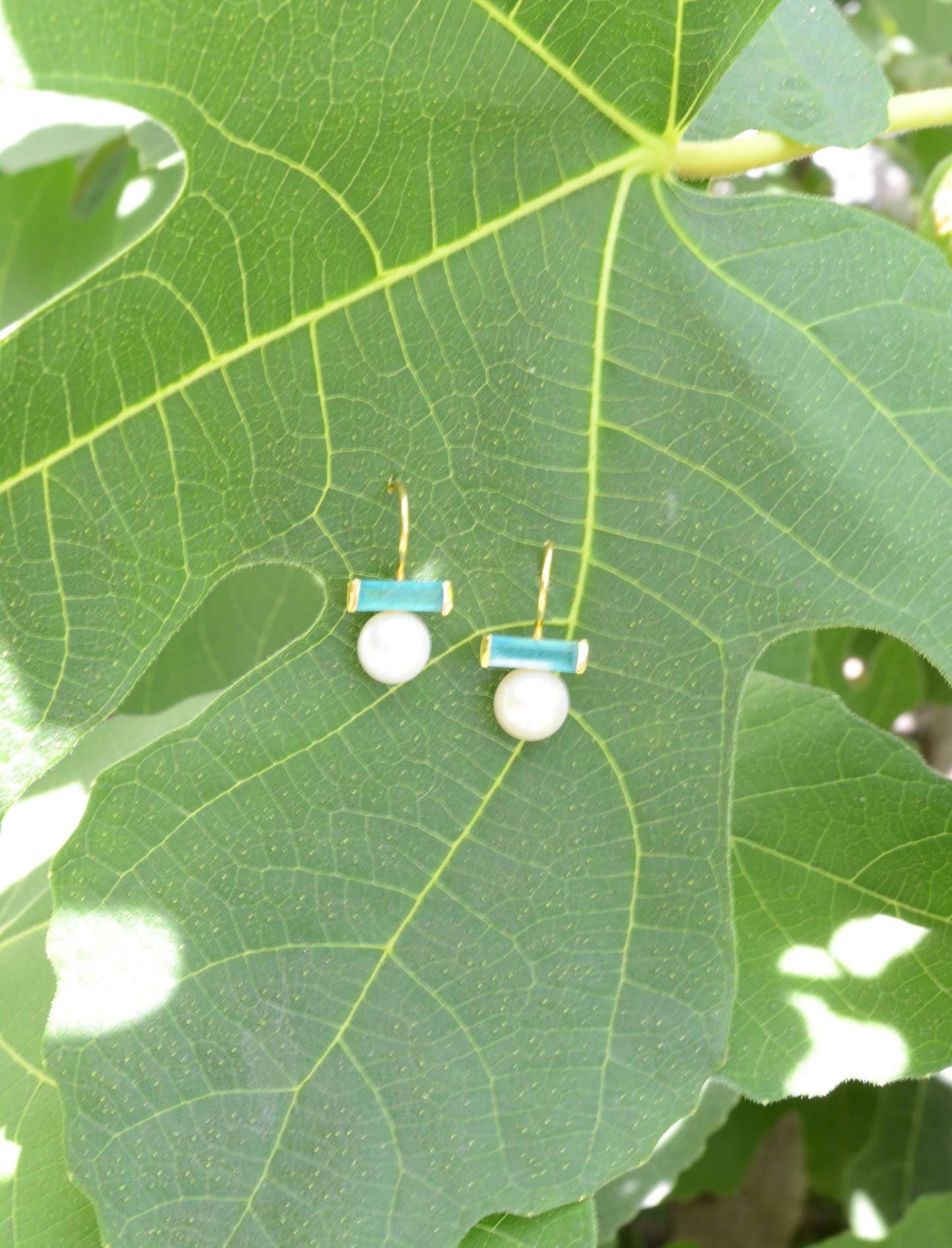 Jade and pearl drop earrings