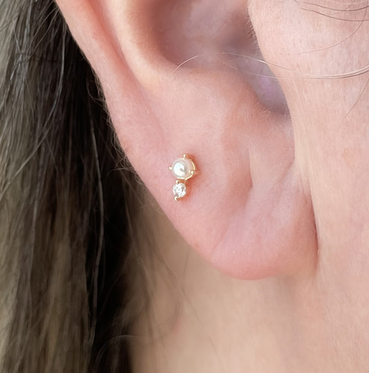 Minimalist Pearl & Cubic Zirconia Studs