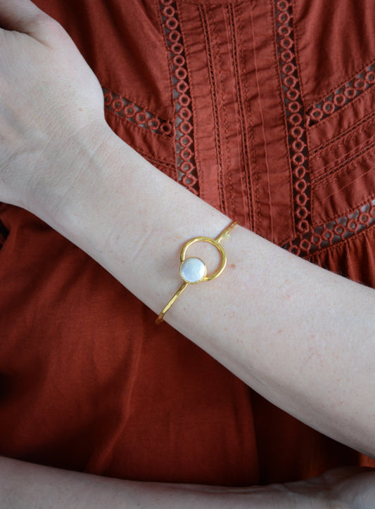 Freshwater pearl bangle bracelet