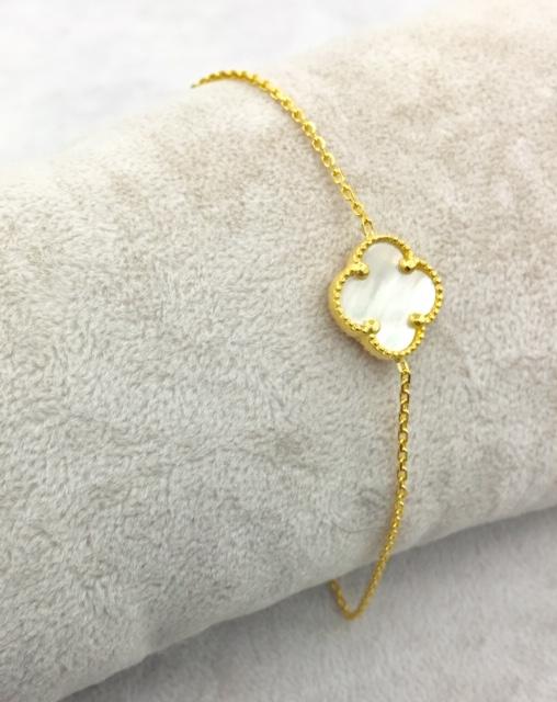 Mother of pearl quatrefoil bracelet