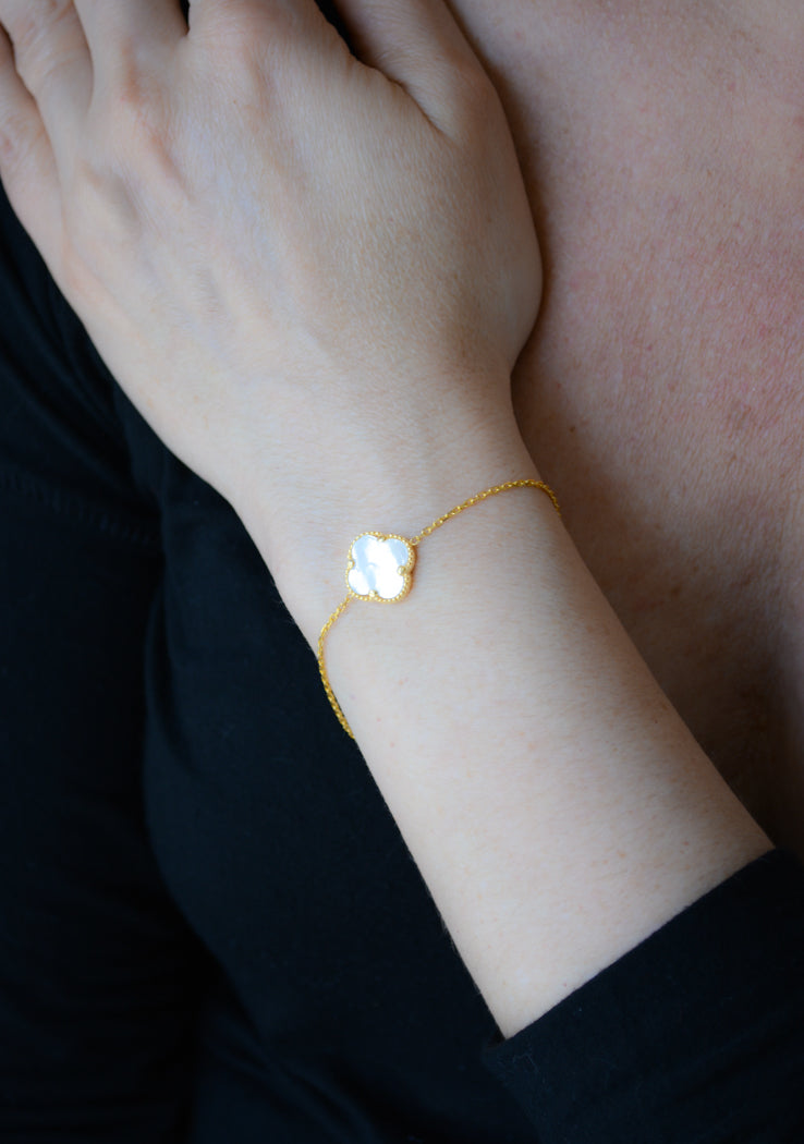 Mother of pearl quatrefoil bracelet
