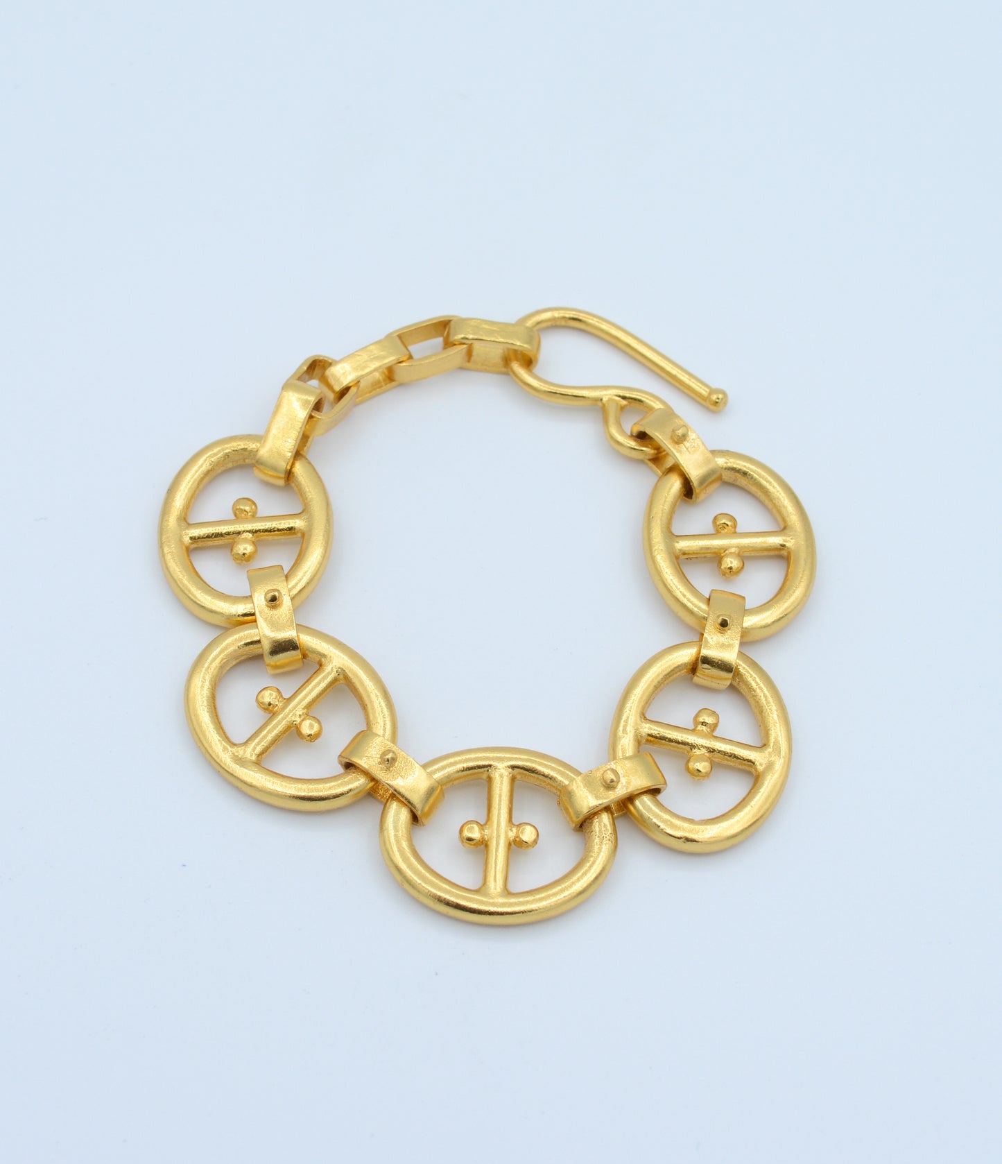 Gold Anchor Chain Link Bracelet