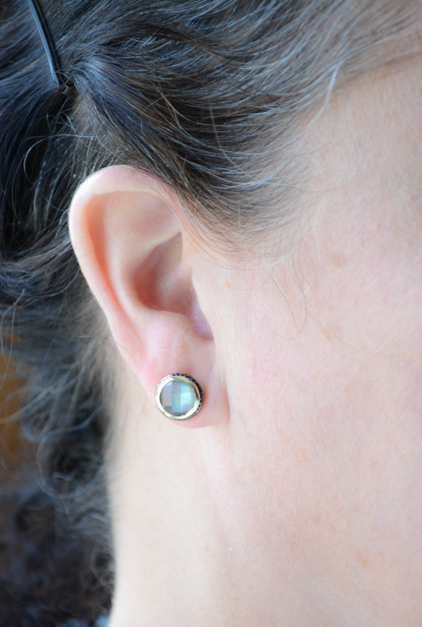 Two-tone labradorite earring