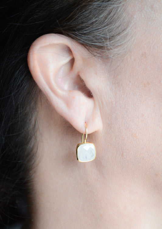 Cushion cut faceted moonstone earring