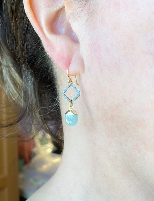 Faceted Aquamarine two-tone Diamond shape earrings