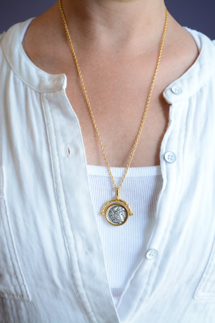 Swivel coin pendant necklace