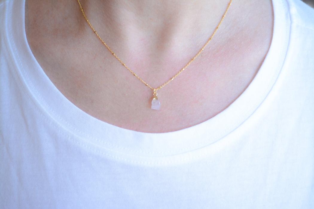 Gold Necklace With Rough Cut Rose Quartz Pendant