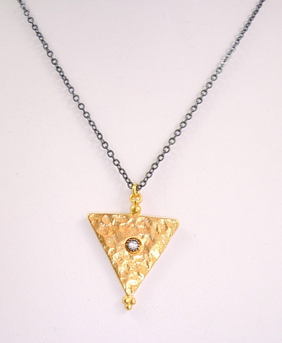 Hammered triangle shaped pendant necklace