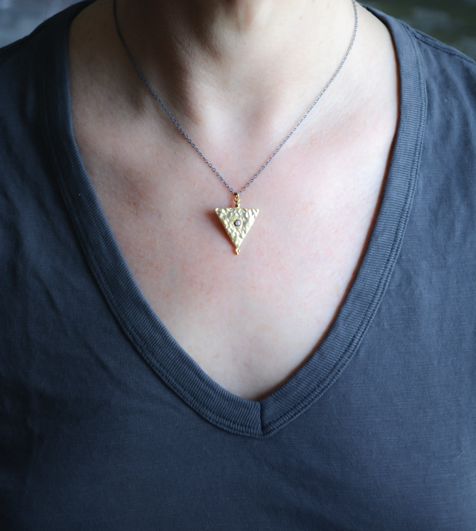 Hammered triangle shaped pendant necklace