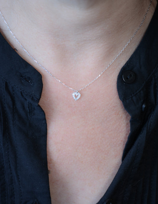 Silver necklace with cubic zirconia heart pendant