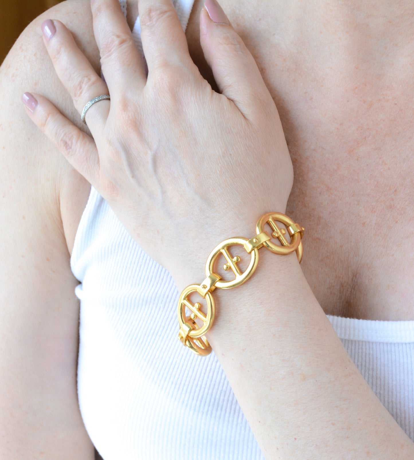 Gold Anchor Chain Link Bracelet