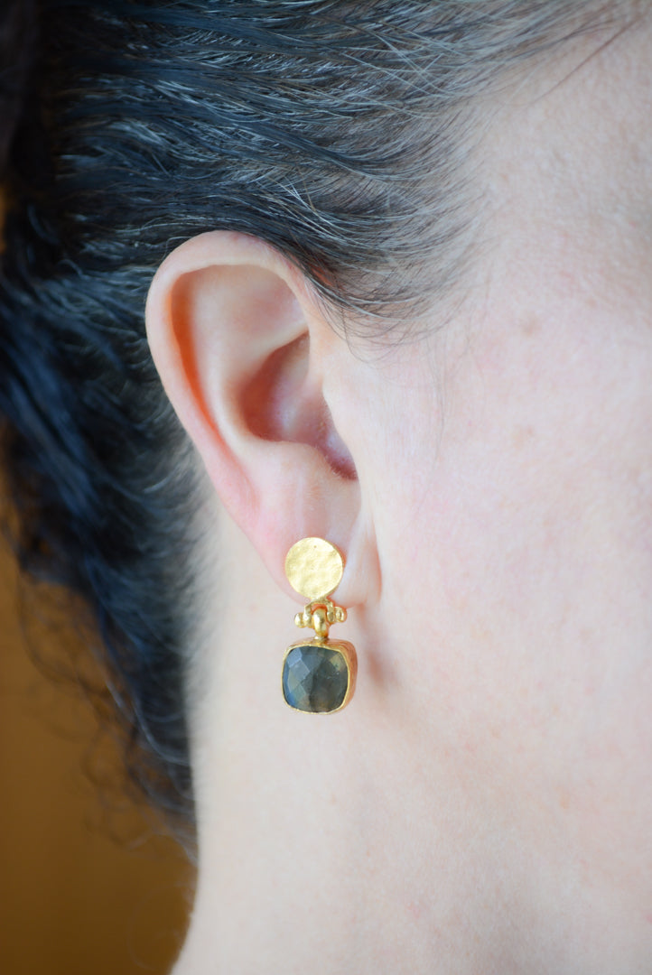 Cushion cut labradorite earring with hammered post