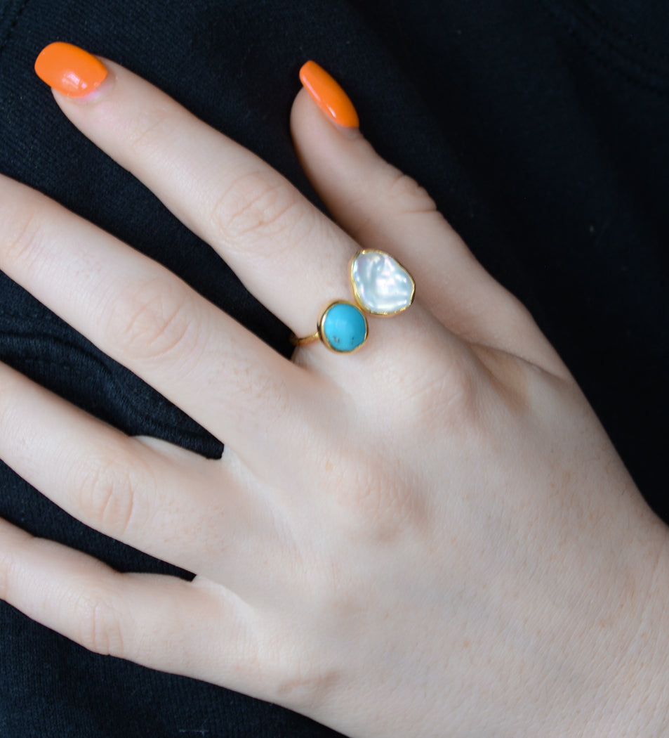 Gold Ring with Turquoise and Freshwater Pearl